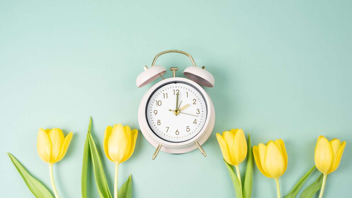 Summer Time Change 2026: When and How to Adjust Your Clocks